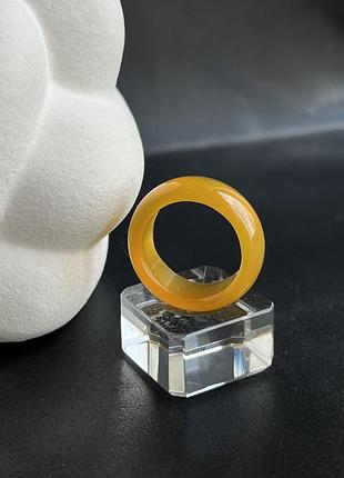 Халцедон кільце цільне з натурального халцедону 19,8 розмір. індія