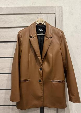 Шкіряний піджак zara