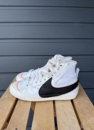 Кросівки nike blazer