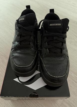 Кеди skechers для хлопця. в гарному стані. розмір 34