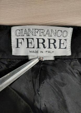 Черная винтажная замшевая юбка миди gianfranco ferre. 4