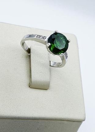 Кольцо серебряное с изумрудом альпинитом 18 2,59 г