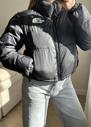 Чорний вкорочений пуховик пуфер tnf the north face 700