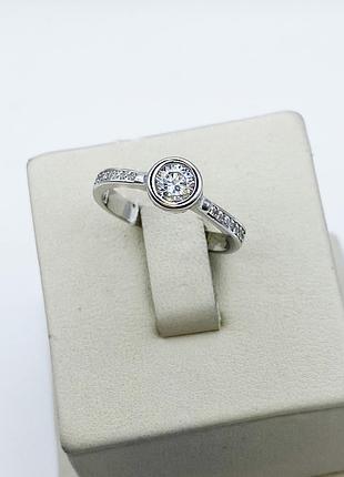 Кольцо серебряное с кубическим цирконием 17,5 2,33 г