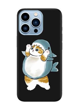 Матовый черный чехол на apple iphone 13 pro max :: котенок акула (принт 379)