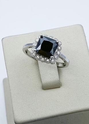 Кольцо серебряное с кубическим цирконием 17,5 3,47 г