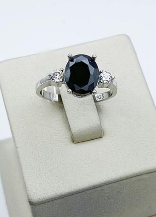 Кольцо серебряное с кубическим цирконием 18,5 3,58 г