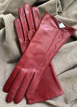 Перчатки женские без подкладки из натуральной кожи ягненка. цвет winter red 8"/22 см