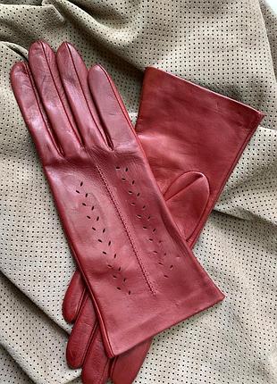 Перчатки женские без подкладки из натуральной кожи ягненка. цвет winter red 8"/22 см