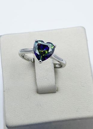 Кольцо серебряное с мистик топазом "сердце" 17 2,75 г