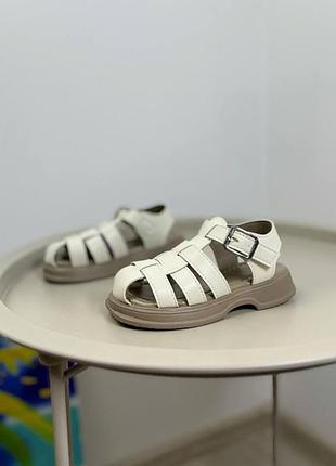 Детские босоножки бежевые 1358 28