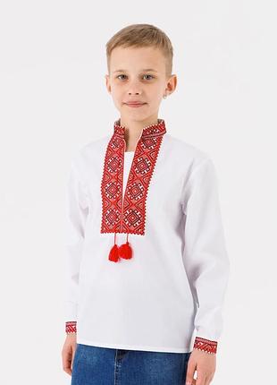 Вишиванка для хлопчика з червоним орнаментом 152
