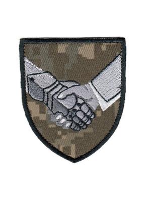 Шеврон військовий / армійський,на щиті евакуація полеглих, на липучці, на пікселі, зсу. 8 см * 7 см