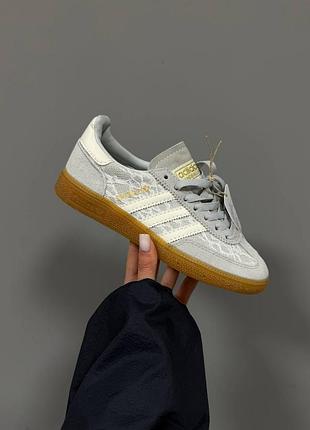 Жіночі кросівки adidas spezial grey lace адідас сірого кольору