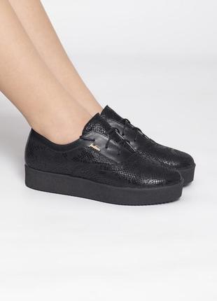 Черные повседневные кожаные туфли-кеды 36 размера8 фото