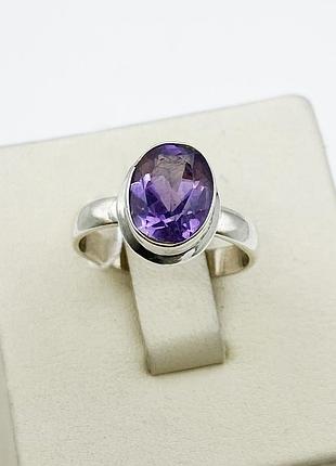 Кольцо серебряное с аметистом 17,5 3,4 г