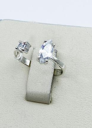 Каблучка срібна з гірським кришталем 16 1,5 г