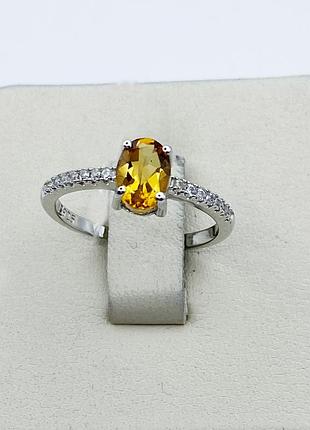 Каблучка срібна з цитрином 18,5 1,65 г