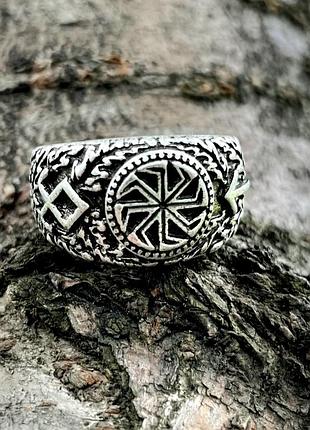 Стильне кільце чоловіче в скандинавському стилі «коловрат» працює як сильний захист і оберег