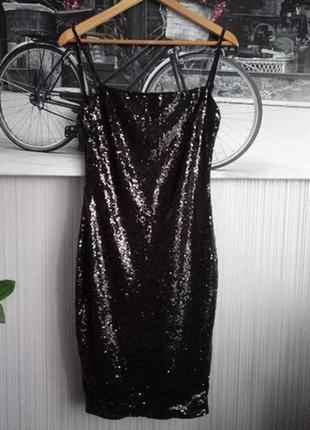 Платье в пайетках с открытой спиной размер 101 фото