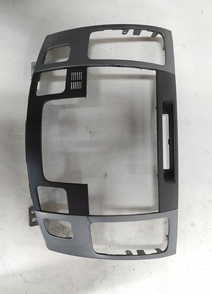 847413k6554n,накладка торпедо центр 2 din(дефект) hyundai sohyundai sonata v (nf) 3.3 рест 2008 -2009