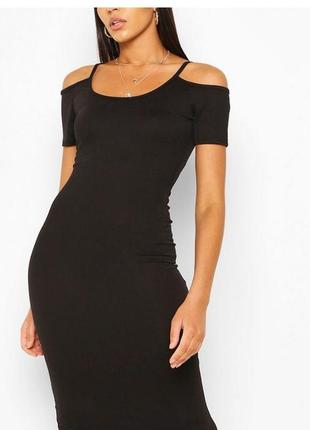 Плаття довге з відкритими плечима