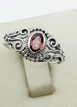 Кольцо серебряное с турмалином 18 2,46 г
