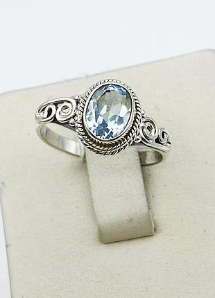 Кольцо серебряное с голубым топазом 18 2,92 г