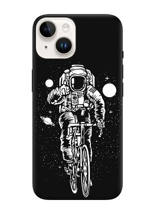 Матовый черный чехол на apple iphone 14 космонавт на велосипеде (принт 399)