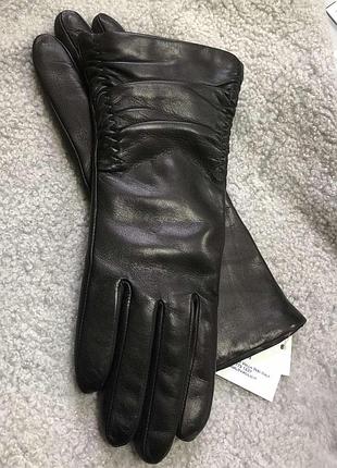 Перчатки женские на шерстяной подкладке. черные 7,5"/20 см