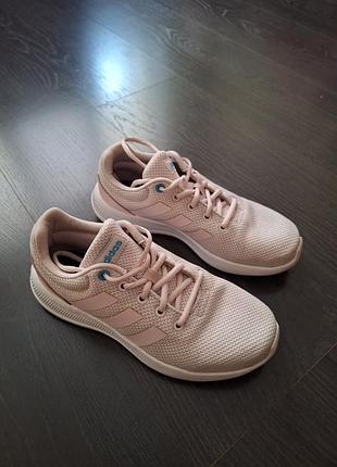 Продам женские кроссовки adidas р. 36,5 ( 23,5)