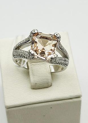 Кольцо серебряное с морганитом 18 5,58 г