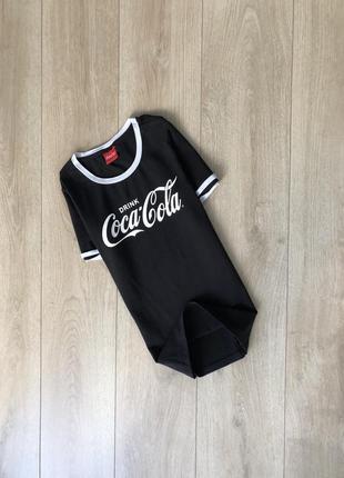 Стильная футболка