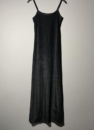 Чёрное платье из бархата ( велюр ) в бельевом стиле на бретельках1 фото
