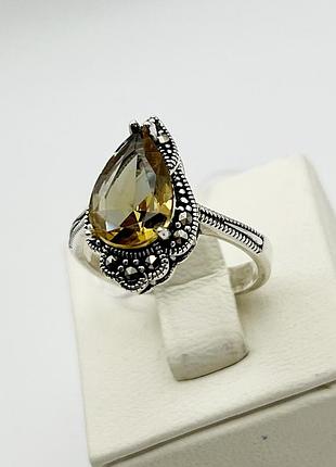 Кольцо серебряное с султанитом и марказитом 18 4,15 г