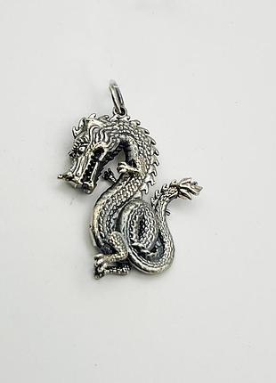 Амулет серебряный "дракон" 12,12 г
