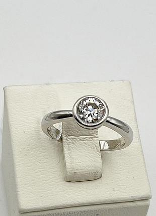Кольцо серебряное с кубическим цирконием 17 2,87 г