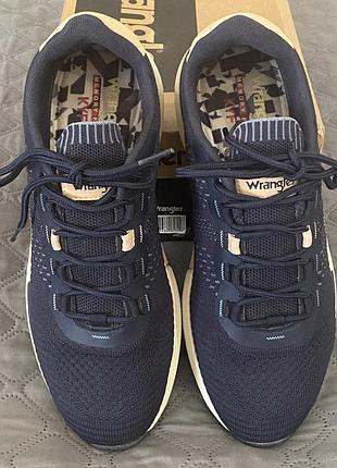 Оригинальные кроссовки wrangler 4