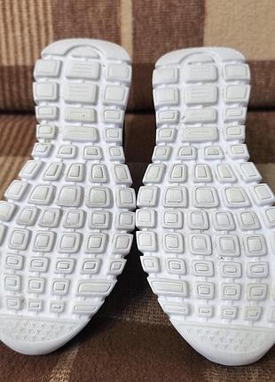 Женские кроссовки skechers 4