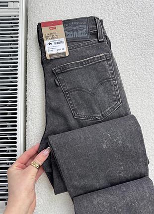 Джинси жіночі з вивареним ефектом levis