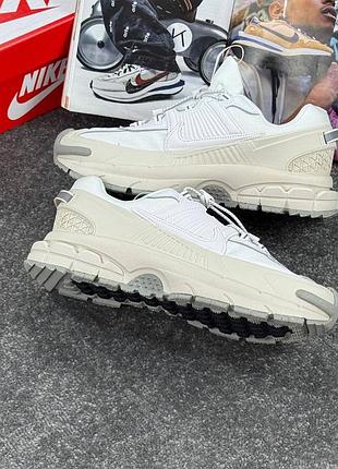 ✔️ nike zoom vomero roam white