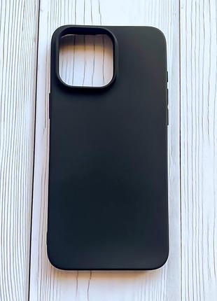 Силиконовый матовый чехол на iphone 16 pro max черный