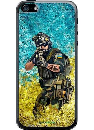 Чехол на iphone 5s воин зсу "5311u-21-10746"