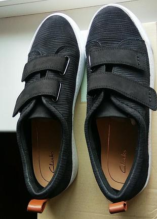Кроссовки clarks, 100% нубук. новые.