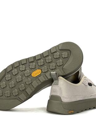 Мужские кроссовки the north face clyffe trainers beige khaki 3