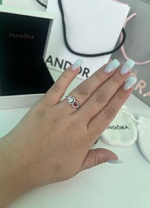 Каблучка pandora "ореол сердець"