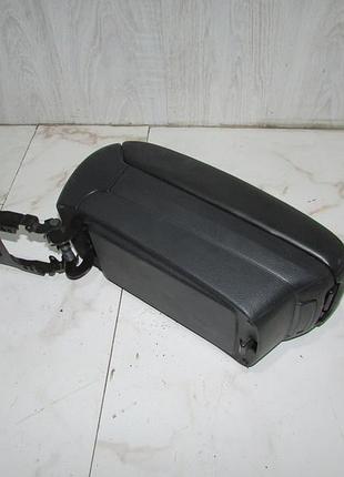 Підлокітник шкіряний toyota avensis t25 2003-2008