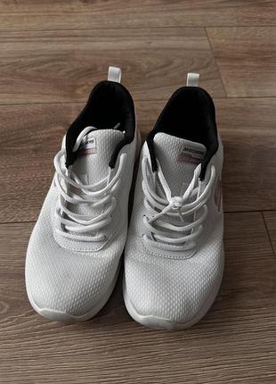Кросівки sketchers