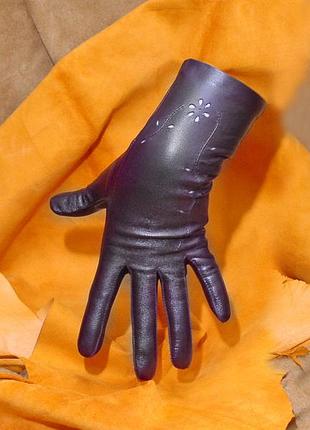 Перчатки женские без подкладки из натуральной кожи ягненка. 8"/22 см