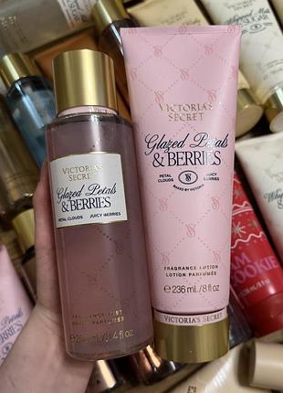 Glazed petals & berries набір